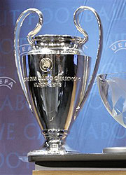 [trofeo_champions_league.jpg]