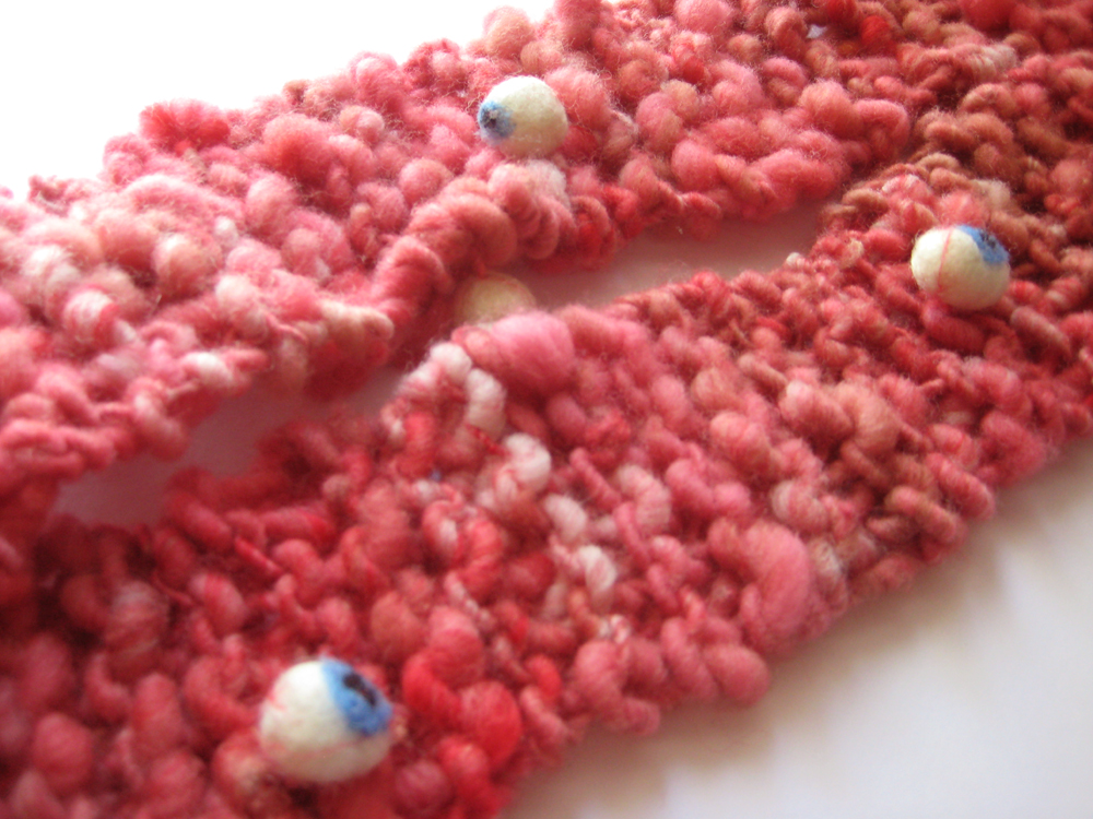 [eyeball+wool+knit+scarf+-+flat+closer.jpg]