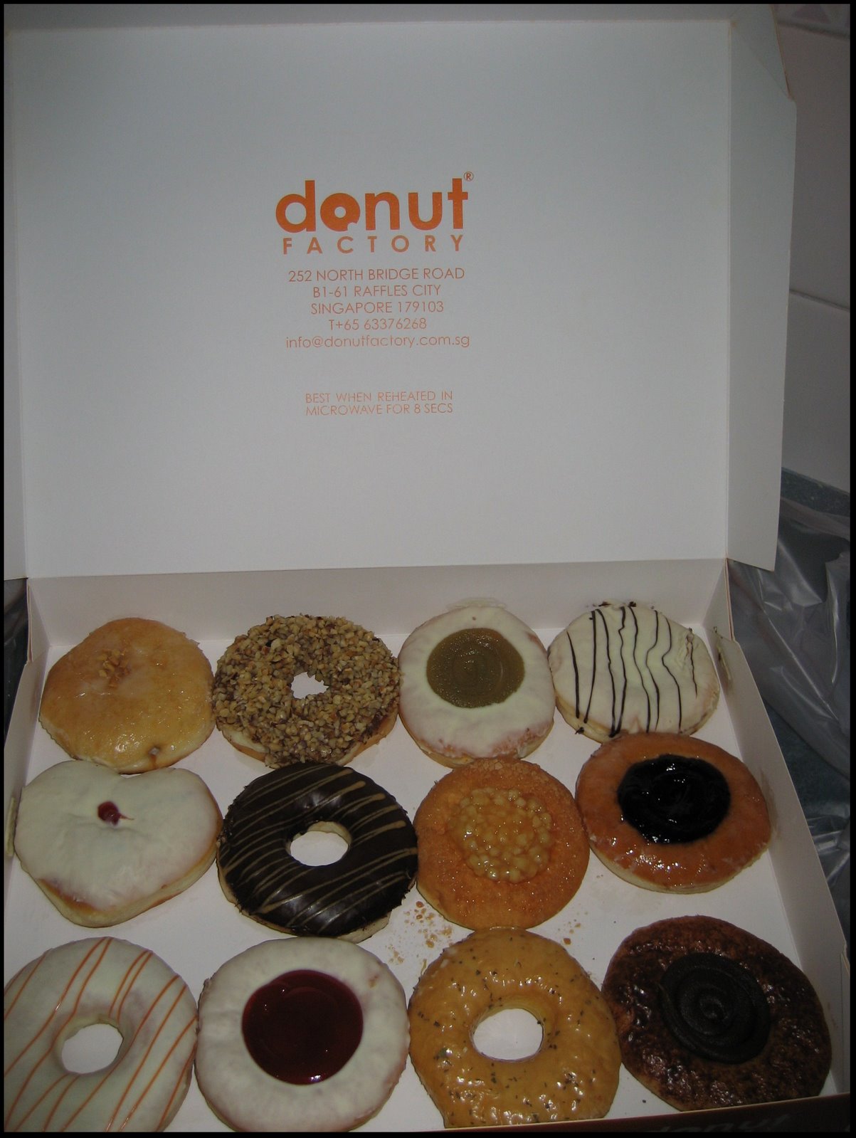 [donuts2.jpg]