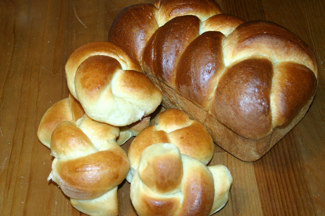 [bread_rolls.jpg]