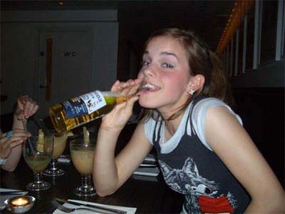 [emma_watson_is_on_the_wrong_way_alcohol_drunk.jpg]
