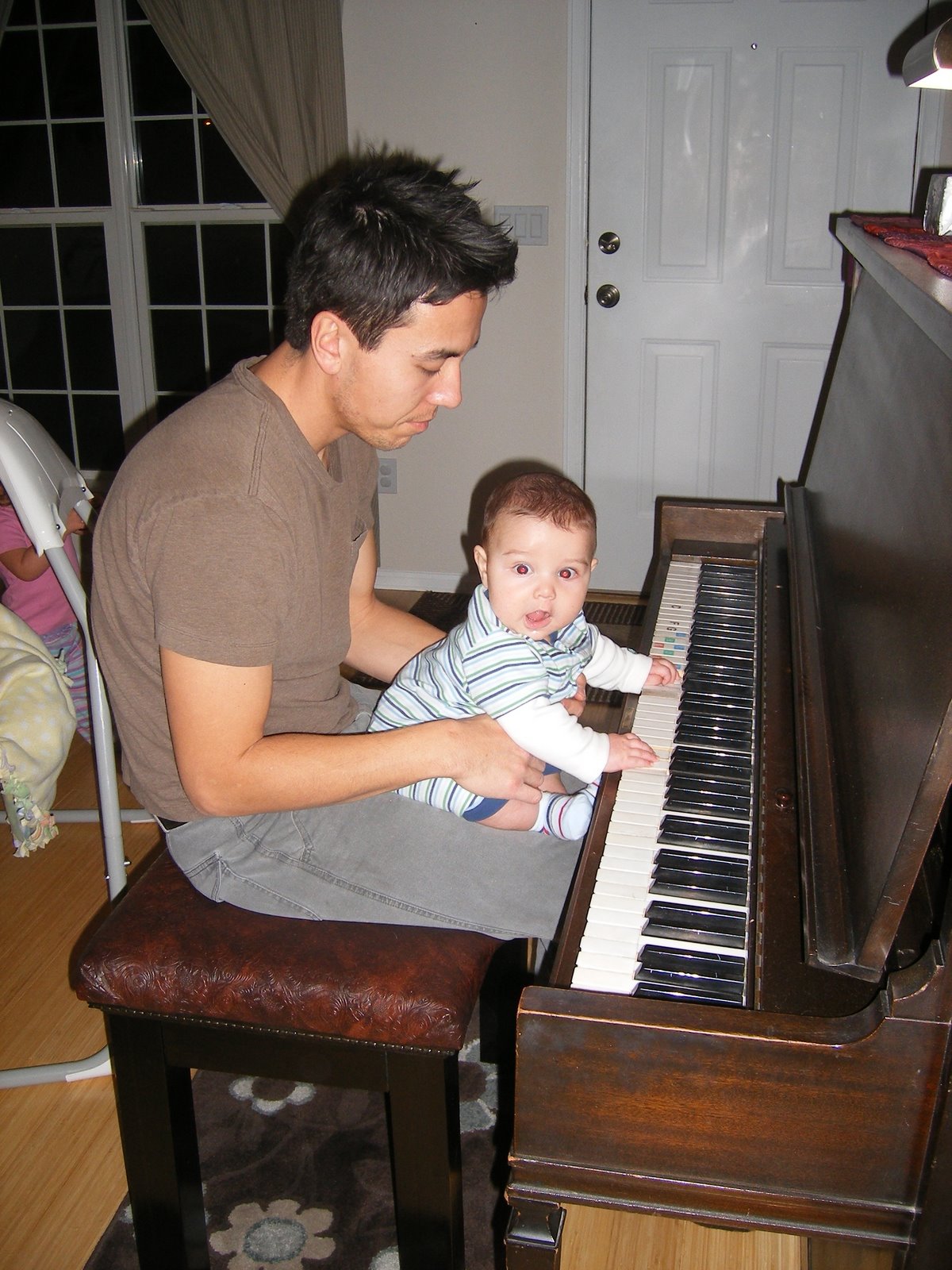 [Randy+and+Harrison+playing+piano.JPG]