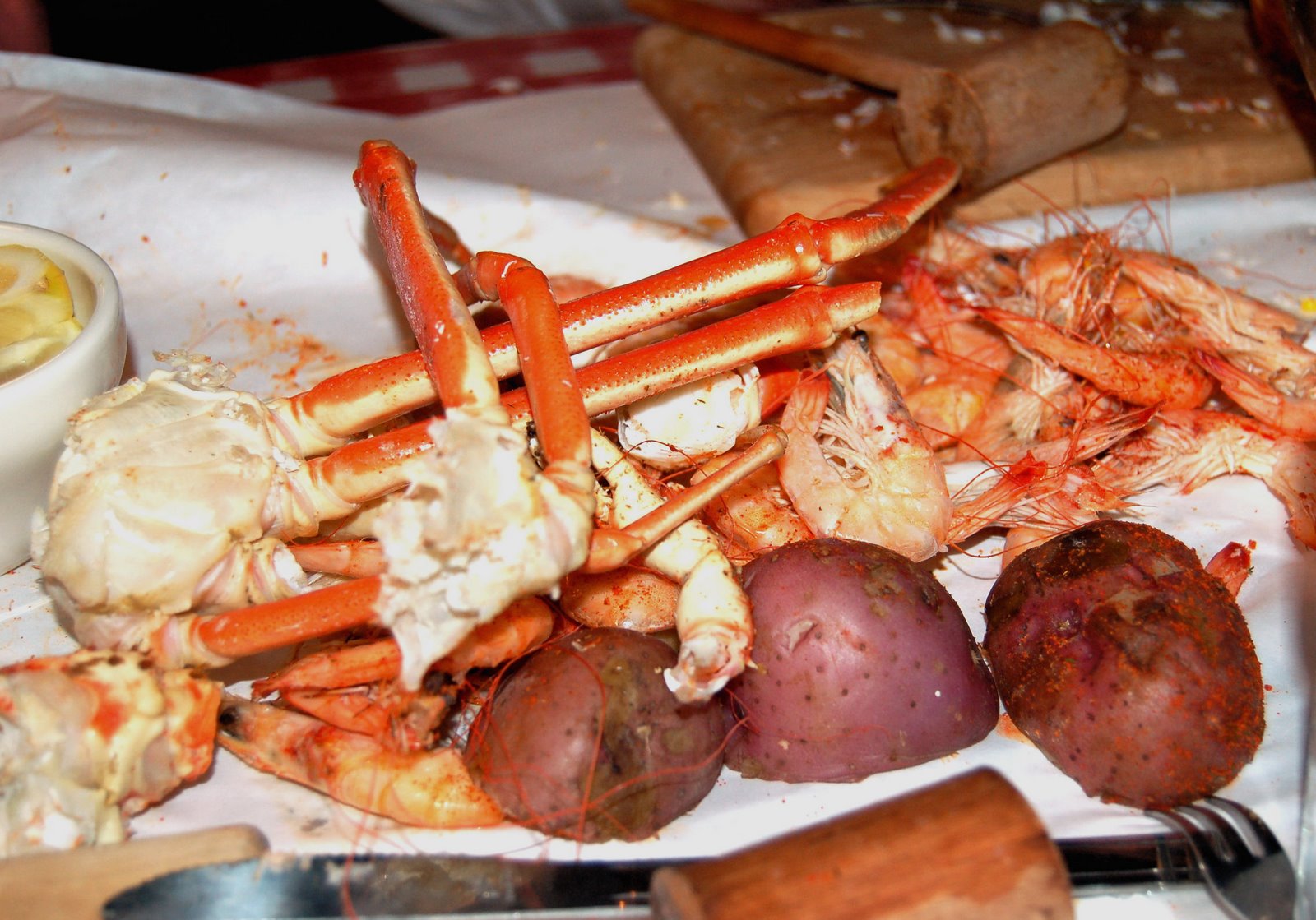 [crab+pot+feast.jpeg.jpg]