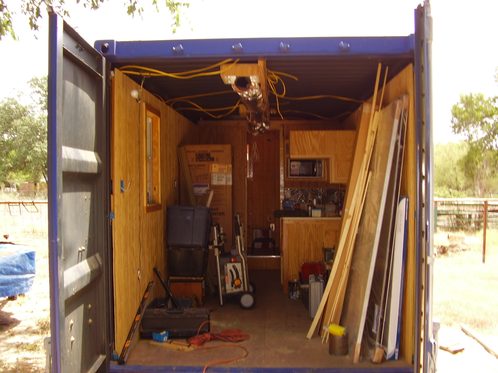 [container+house+004.jpg]
