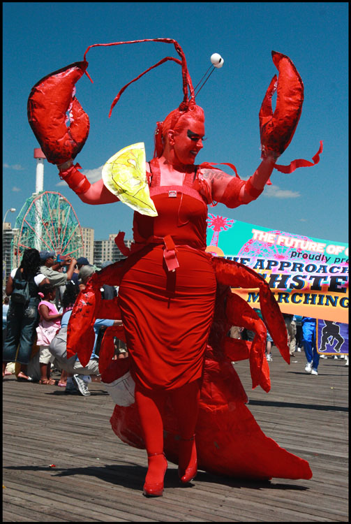 [Lobster+Girl+at+the+Mermaid+Parade.jpg]