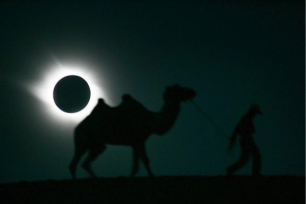 [eclipse_camelo_reuters.jpg]