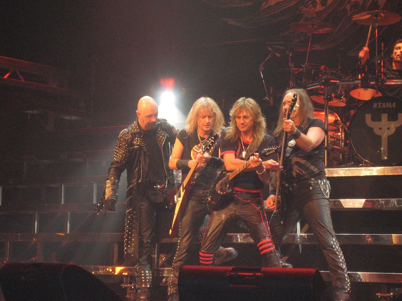 [Judas_Priest_Retribution_2005_Tour.jpg]