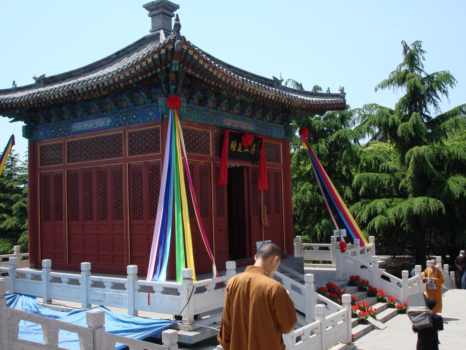 [Qingdao+2008+Zhanshan+Buddhist+Temple_22.jpg]