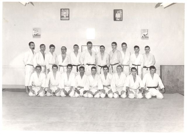 [Equipe+Judo+ESALAT+Dax+1967.jpg]