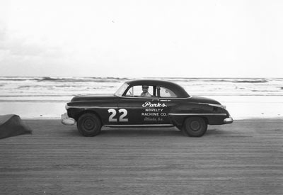 [2_Red+Byron+1950_Olds+Rocket_+also+won+in+1949+(first+Strictly+Stock+race).jpg]