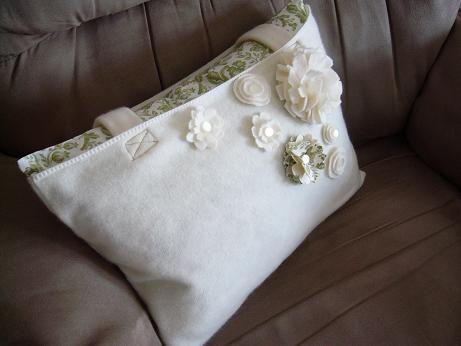 [cashmere+pillow.JPG]