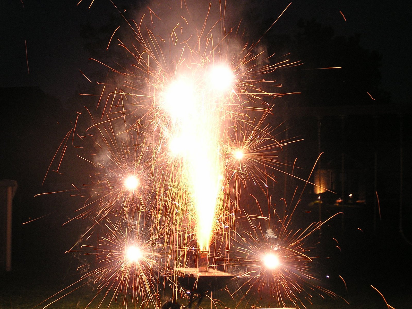 [4th+july+fireworks.JPG]