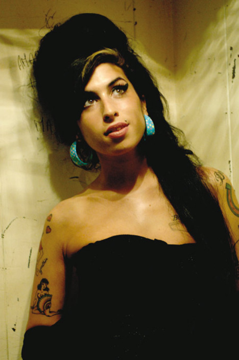 [Amy+Winehouse+zwart.jpg]