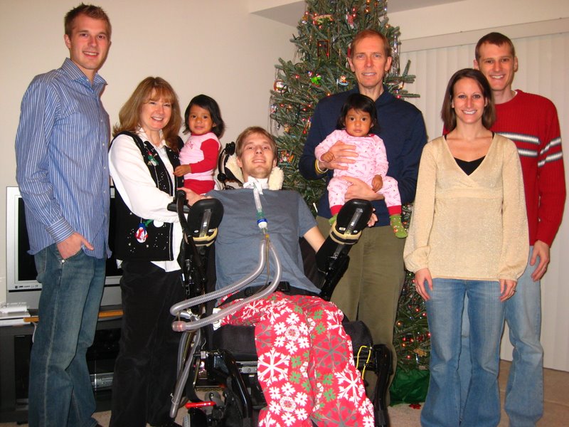[Knudsen+Family+Christmas+2007+125.JPG]