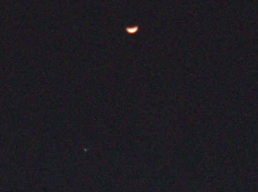 [Crescent+Moon+and+Venus.jpg]