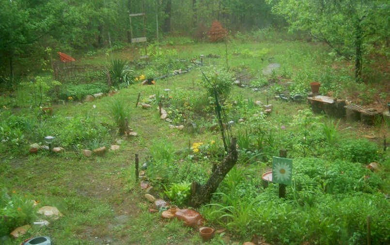 [Garden+in+the+Rain.jpg]
