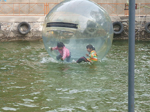 [Kids+in+Bubbles.jpg]