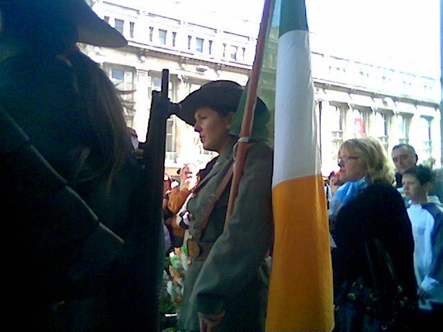 [North+Inner+City+Folklore+Project+,+Dublin+,+GPO,+Easter+Monday+24-3-08..jpg]