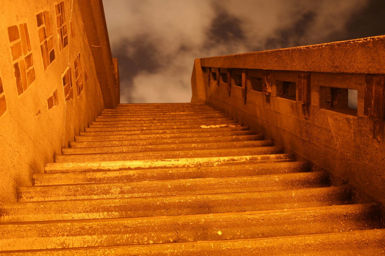 [stairs+at+night.jpg]