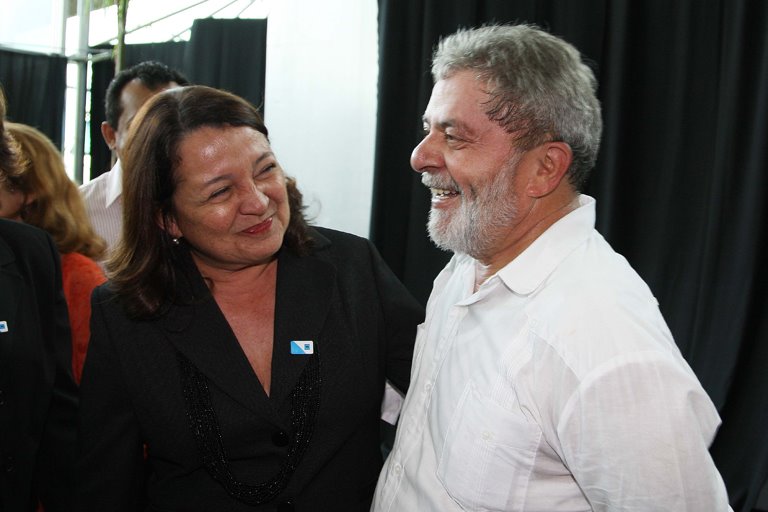 [Prefeita+Maria+do+Carmo+e+Presidente+Lula+Foto+Divulgao+PMS+2.jpg]