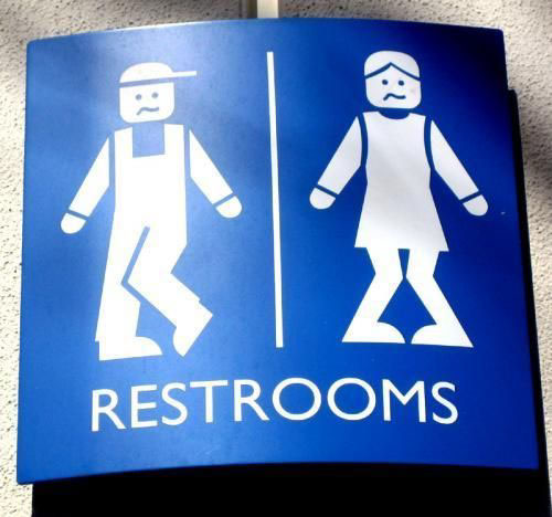 [weird_bathroom_signs+(2).jpg]