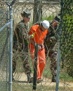 [Base+Guantanamo+Terror.jpg]