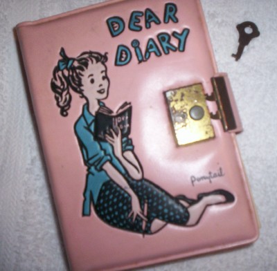 [Diary&Key-small.jpg]