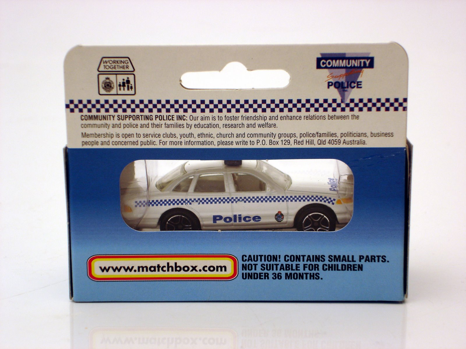 [MB-38+Ford+Crown+Victoria+–+Queensland+Police+Car_03.JPG]