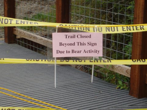 [trail+closed+sign.jpg]
