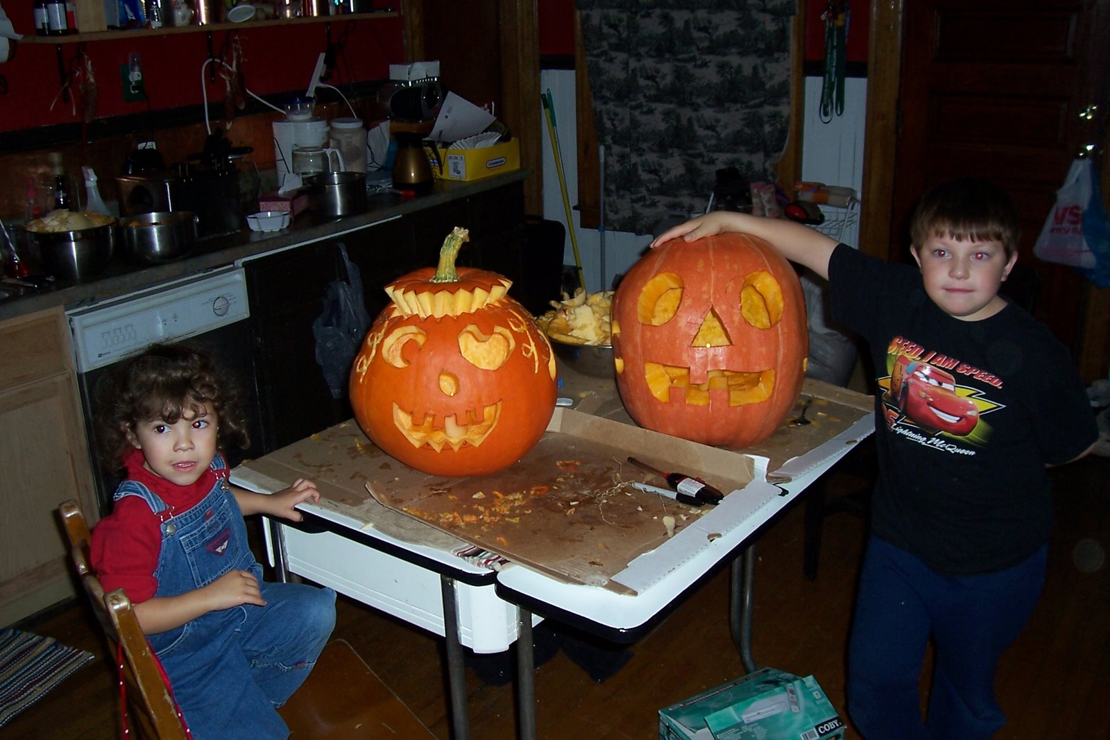 [Kids+pumpkins.JPG]