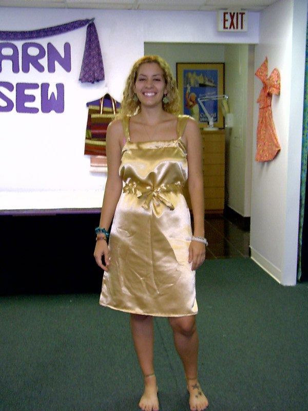 [Luiza's+Gold+Dress.jpg]