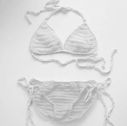 [white+bikini.jpg]