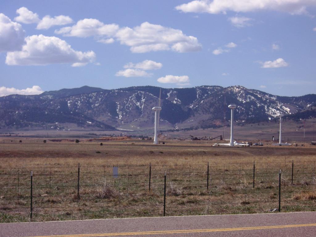 [NREL+wind+turbines+3.JPG]