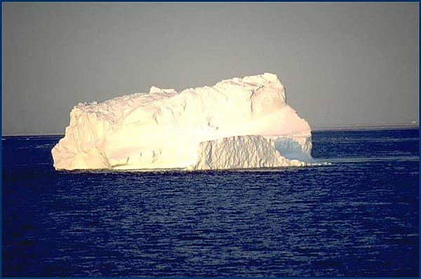[iceberg_4_47.jpg]