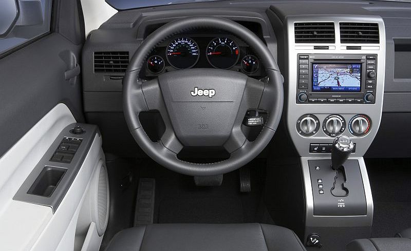 [2008-jeep-patriot-dashboard.jpg]