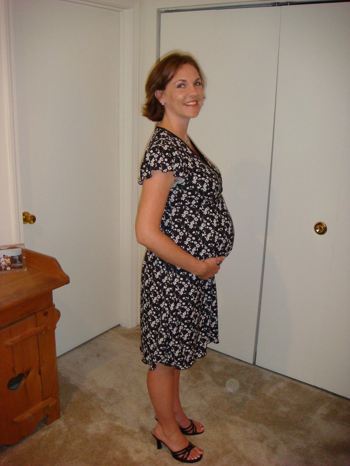 [25+and+a+half+weeks+pregnant+003.jpg]