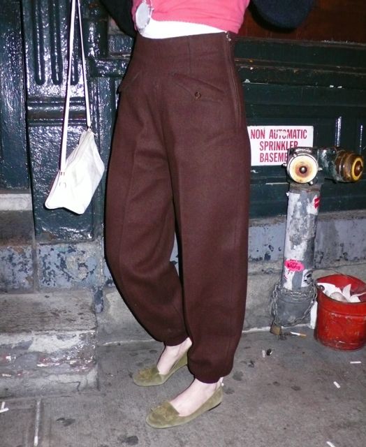[mchepburn+pantalones.jpg]