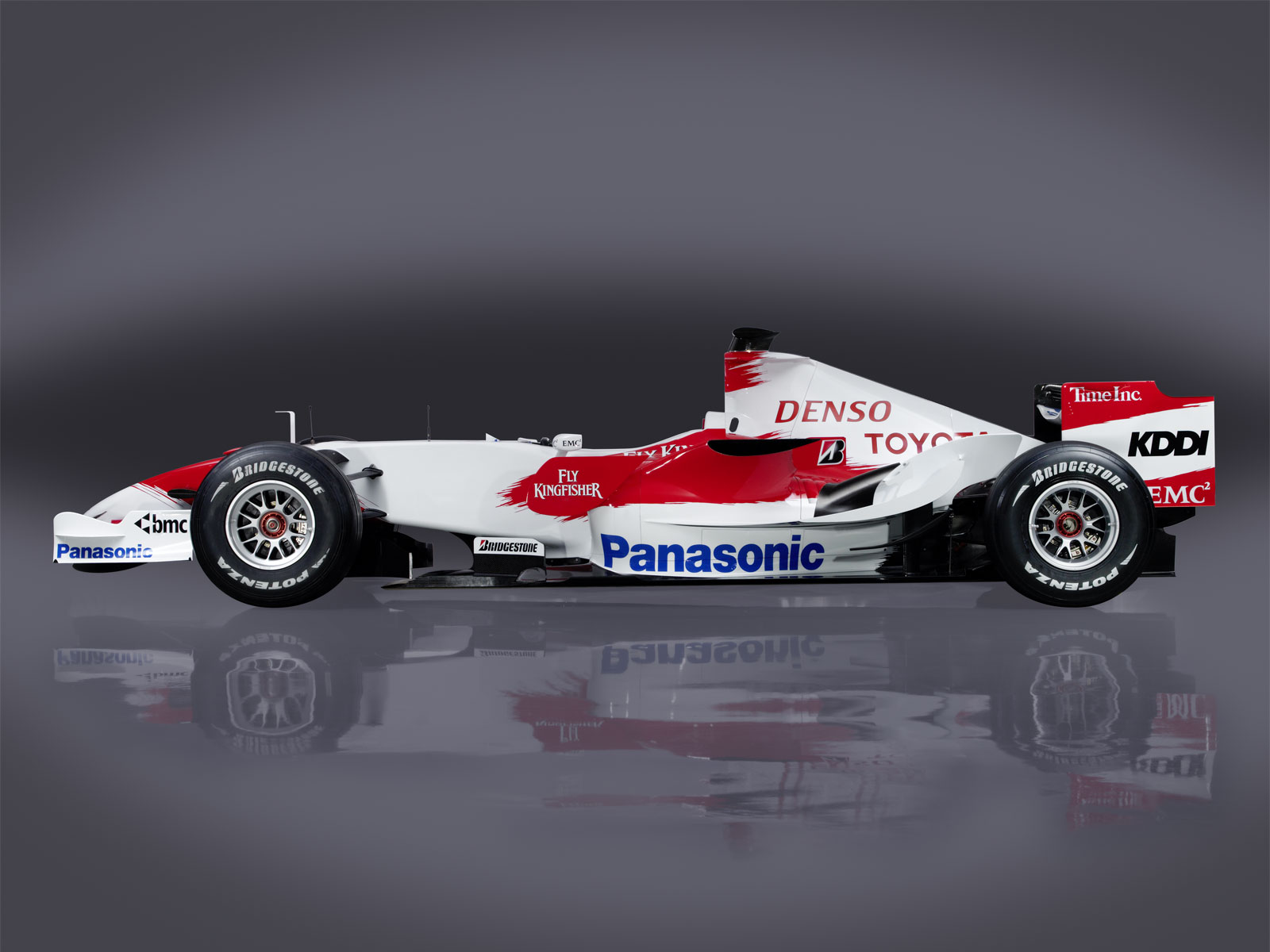 [2007-Toyota-Racing-TF107-04.jpg]