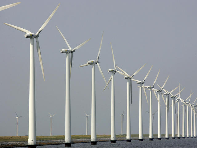 Govt to promote solar, wind energy