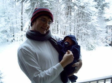 [Collin's+first+snow+small.JPG]