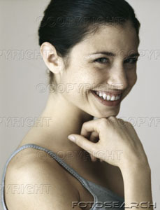 [mulher-sorrindo-retrato-~-PAA260000030.jpg]