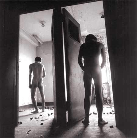 [Tress_two_men_two_rooms_NY_1977_b.jpg]