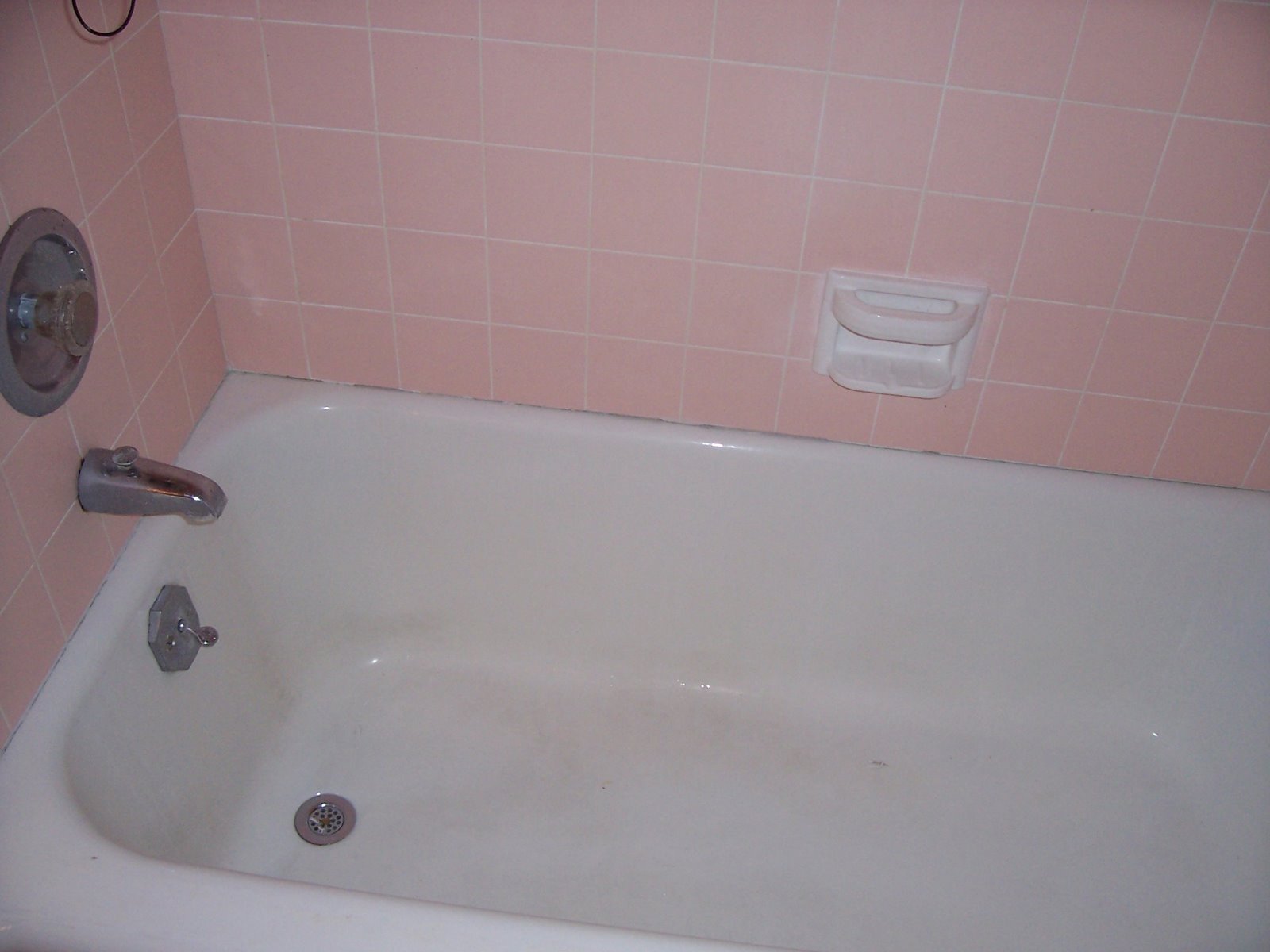 [bathtub+001.jpg]