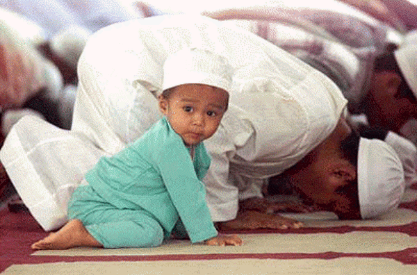 [muslim_kids_praying.gif]