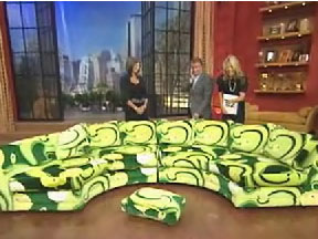 Retro (?) Couch Wins Regis and Kelly Contest