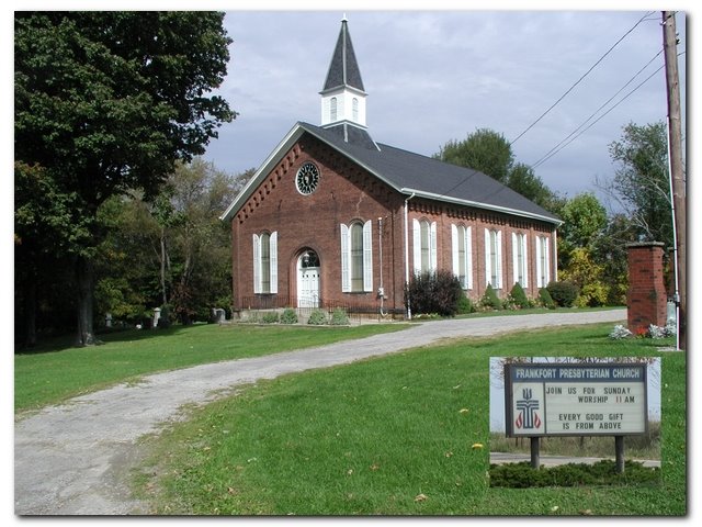 [Frankfort+Springs+Church+and+Sign.jpg]