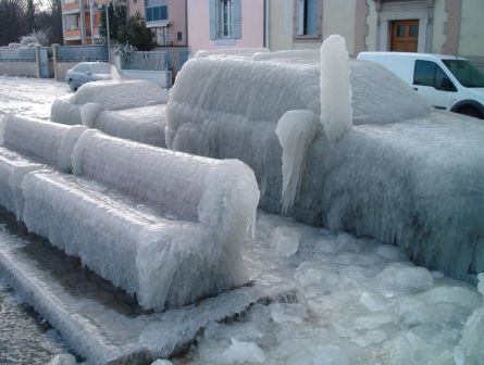 [car+in+ice.jpg]