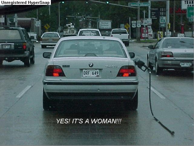 [woman+driver+hose+in+car.jpg]