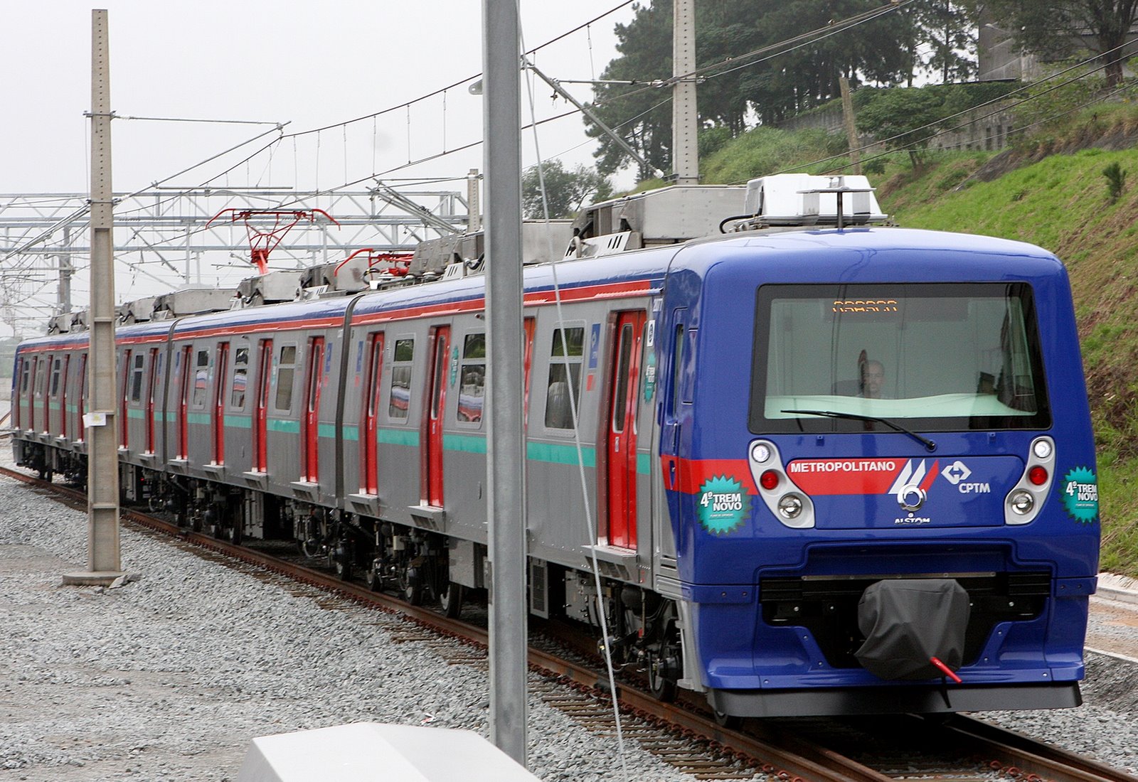 [2008-21-abril-novos-trens-linha-sul-CPTM.jpg]