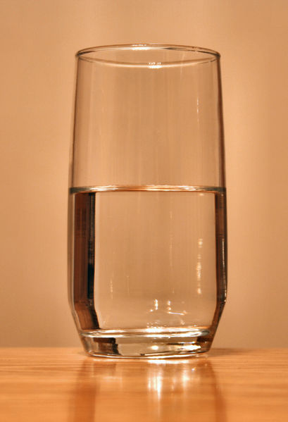 [409px-glass-of-water.jpg]
